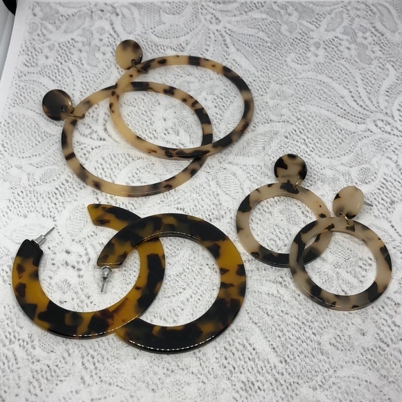 Bundle lot 3 trendy faux tortoise shell earrings - Picture 1 of 6